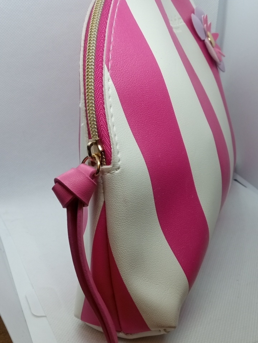 ELIZABETH ARDEN MAKE UP BAG - Picture 5 of 8
